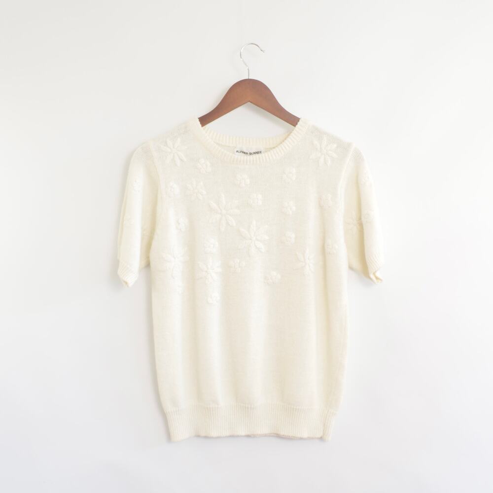 floral embroidered white sweater tee
